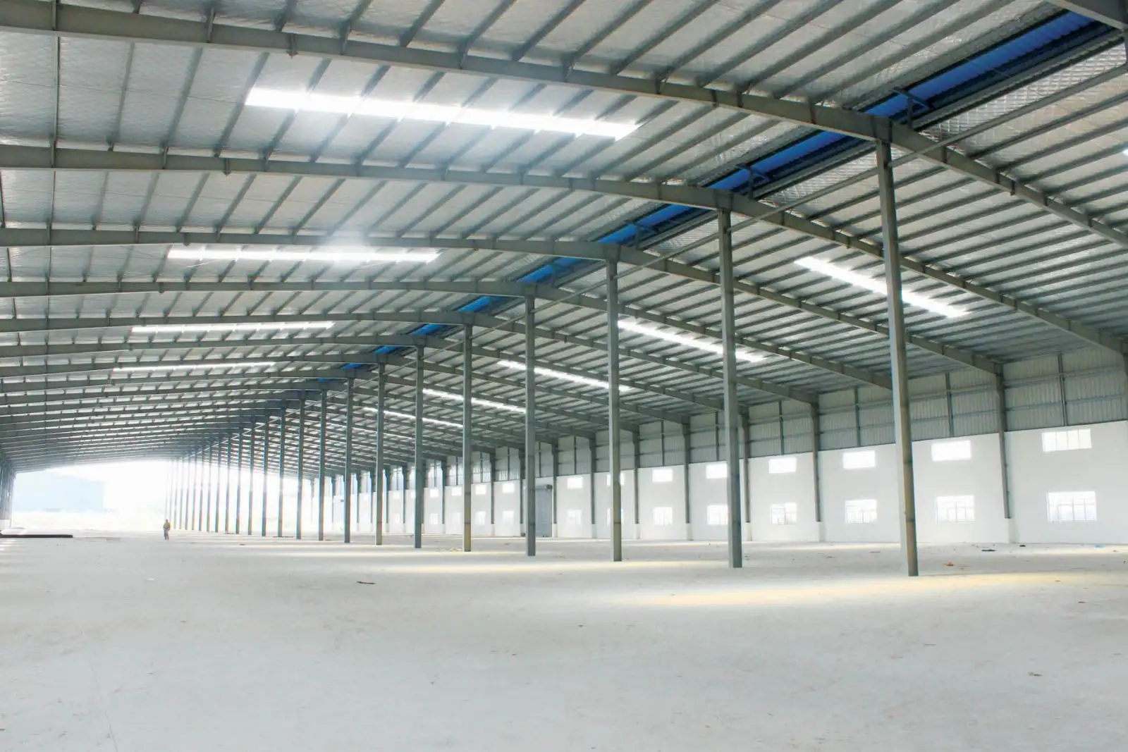 Lưu ý khi thanh lý nhà xưởng cũ đảm bảo quá trình diễn ra một cách suôn sẻ và hiệu quả nhất.