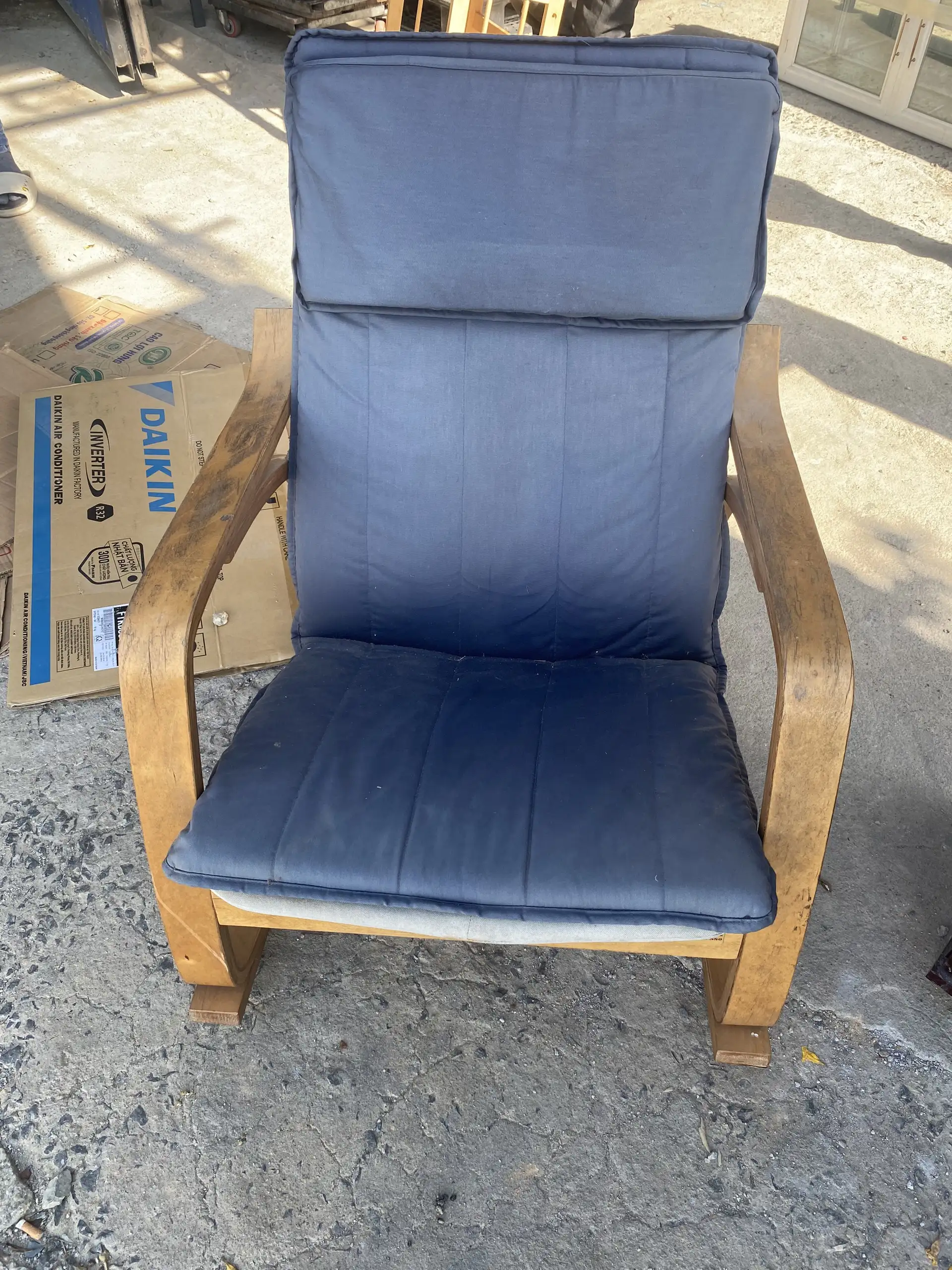 Ghế bập bênh gỗ SP001063