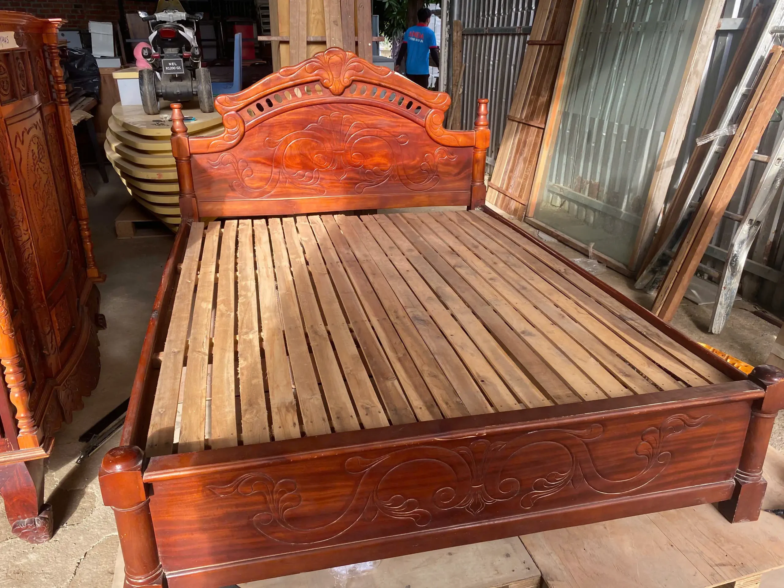 Giường gỗ SP001206