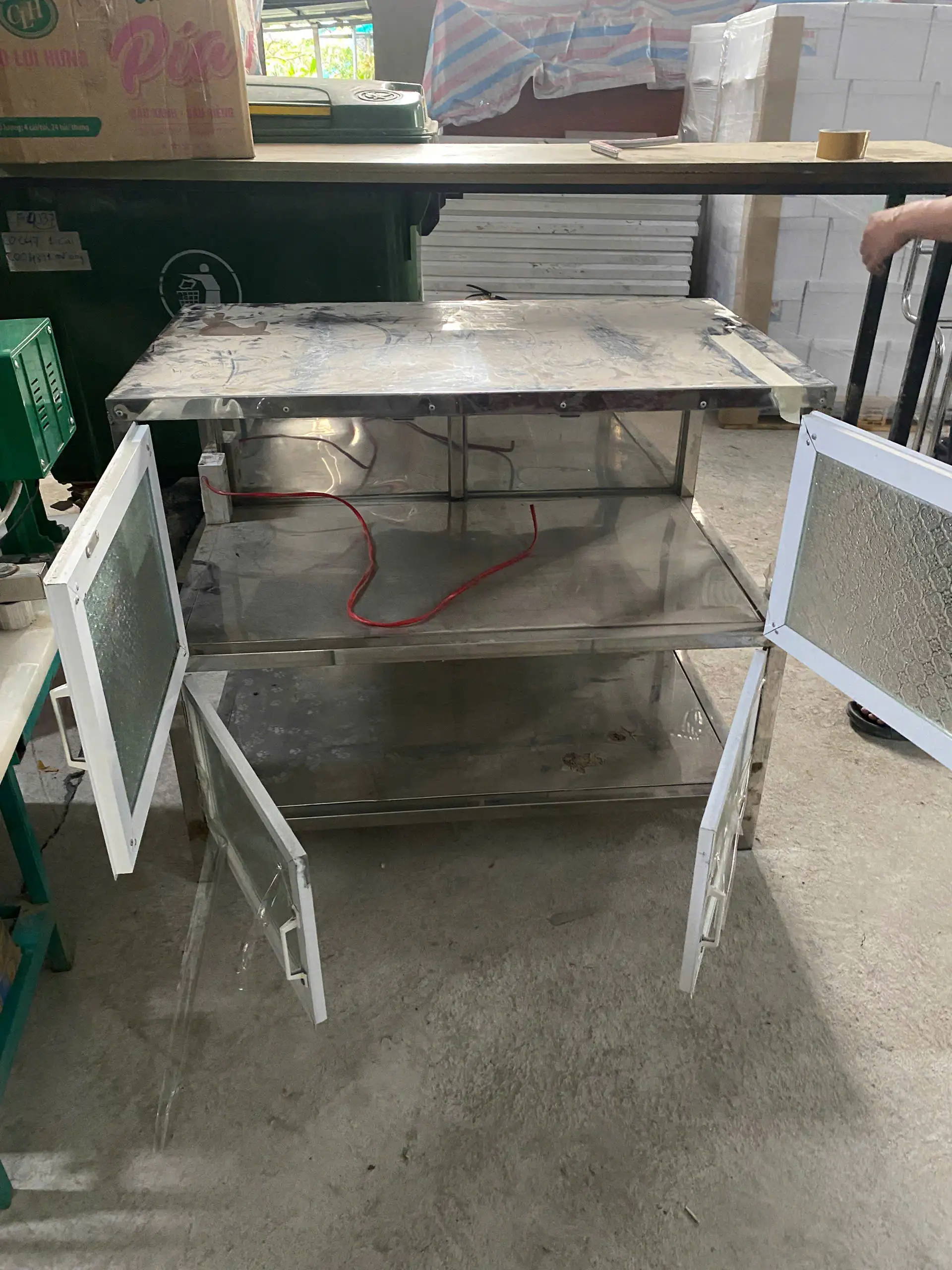 Tủ kính inox SP001284