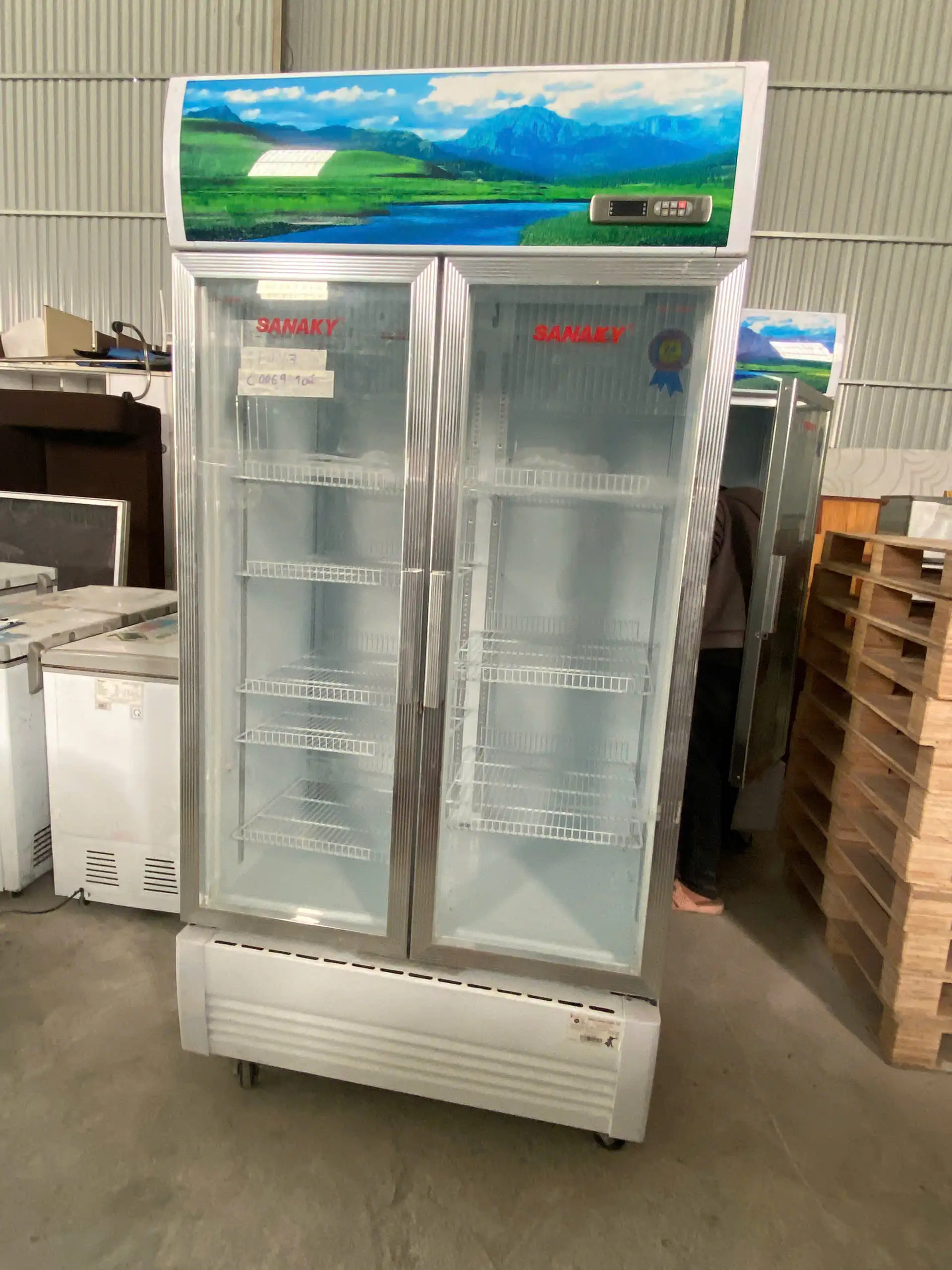 Tủ mát Sanaky 1000L VH-1009HP SP001287